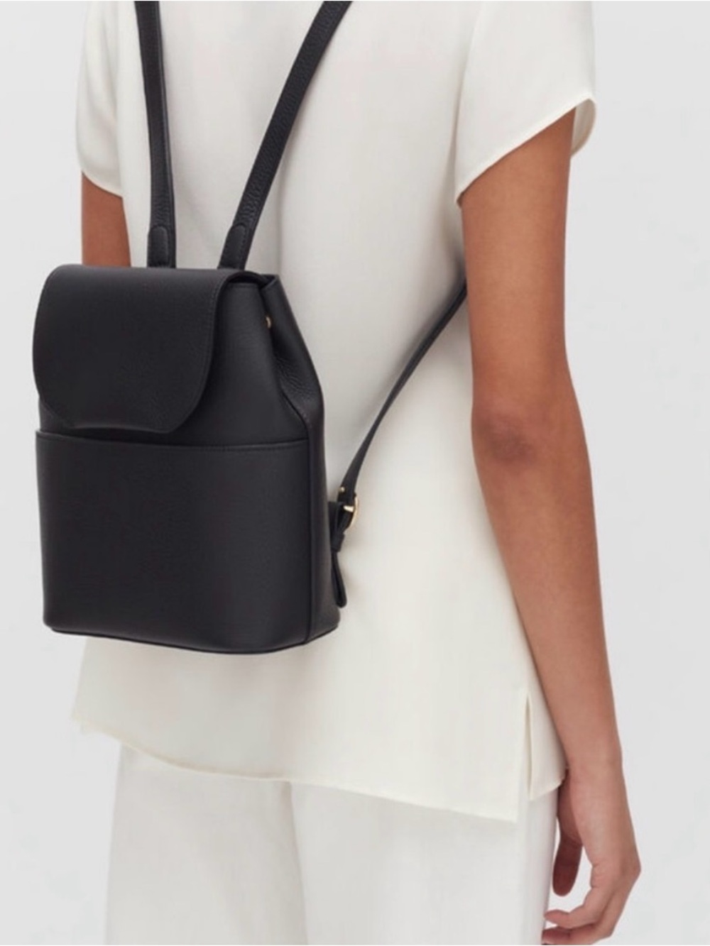 Cuyana Mini Black Leather Backpack